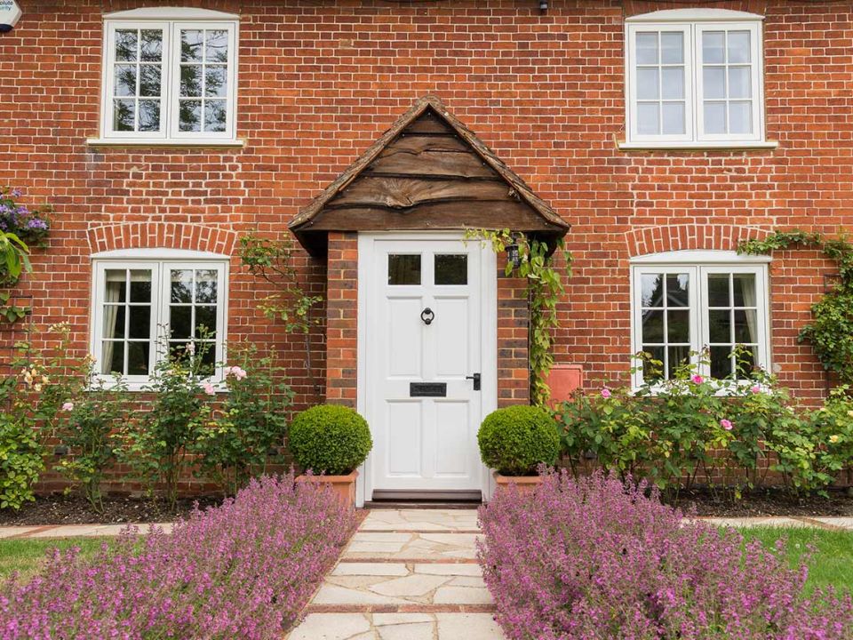 Evoloution Flush - timber-alternative PVC-u windows